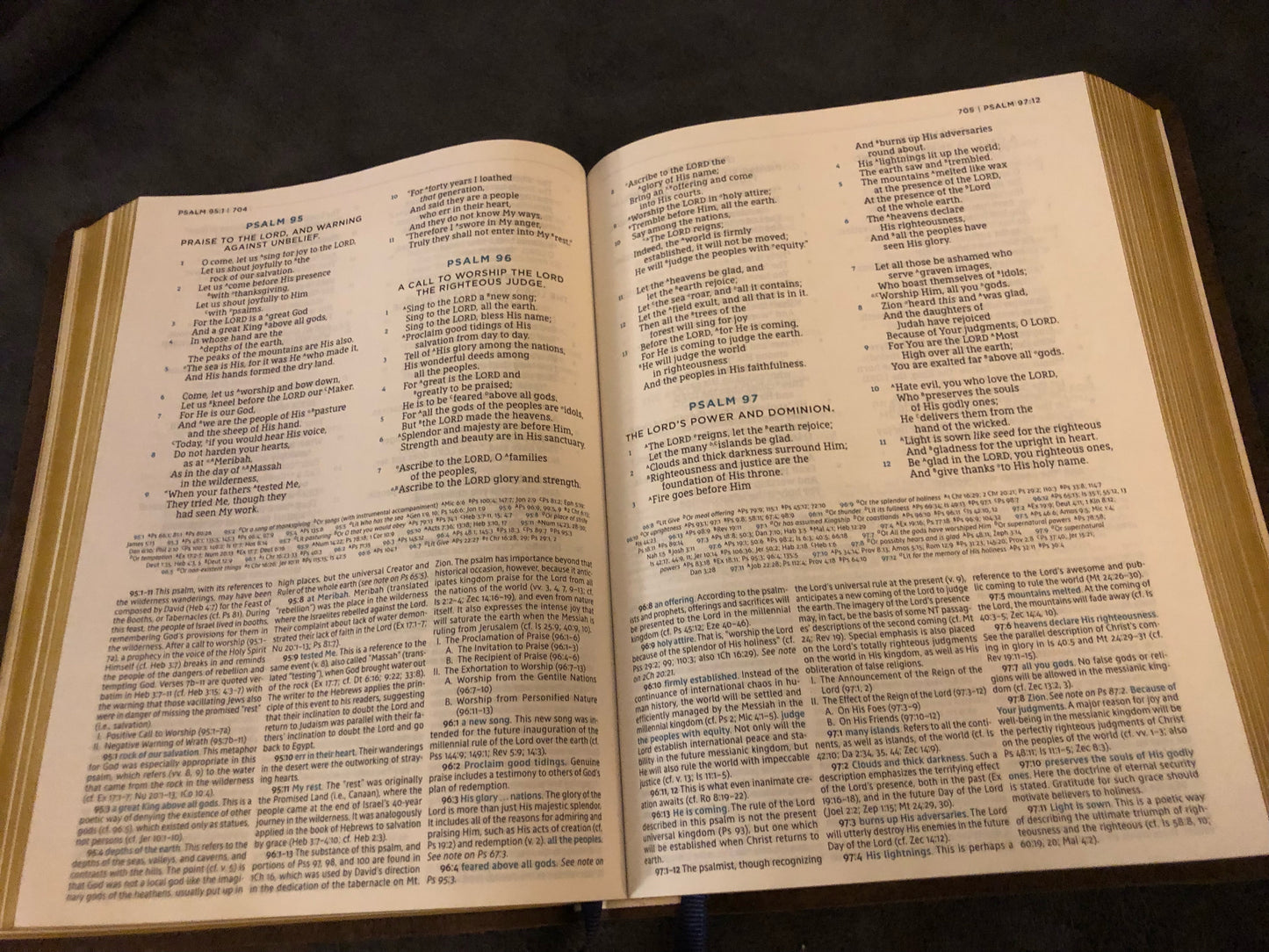 NASB MacArthur study Bible 2nd edition NEW AMERICAN STANDARD cowhide Leather