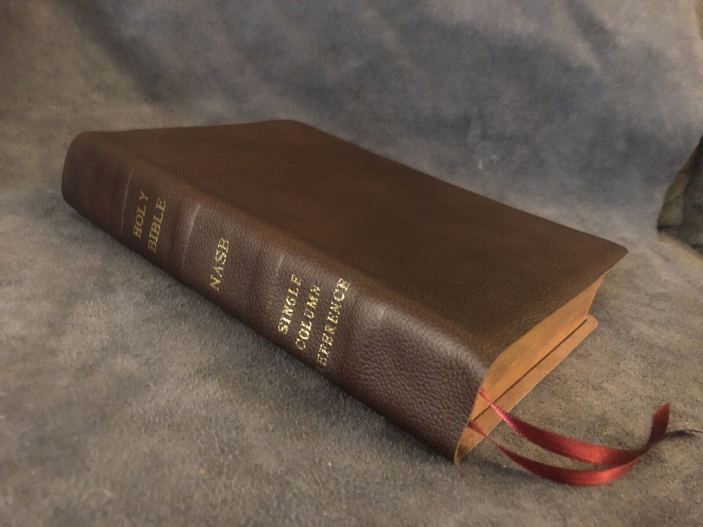 NASB single column reference New American Standard Cowhide Leather Wide Margin