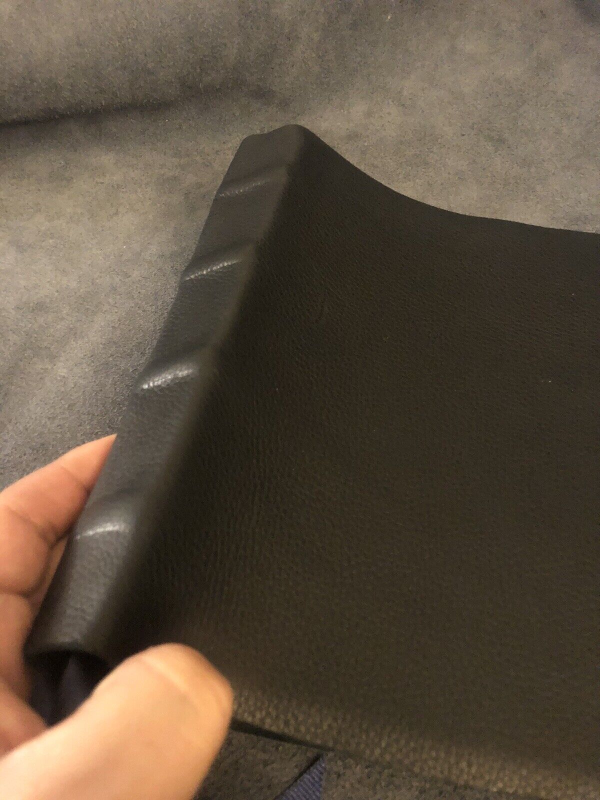 ESV English Standard Version diadem with apocrypha BLACK COWHIDE LEATHER Cam