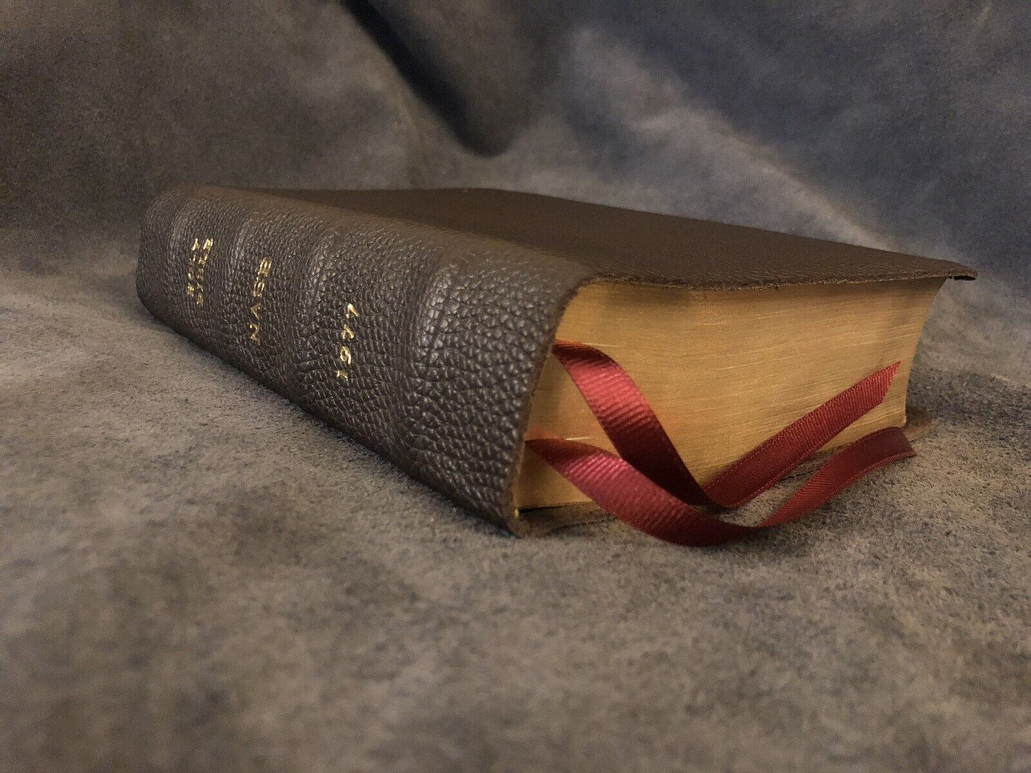 NASB NEW AMERICAN STANDARD giant print Bible 1977 Soft Brown Cowhide Leather