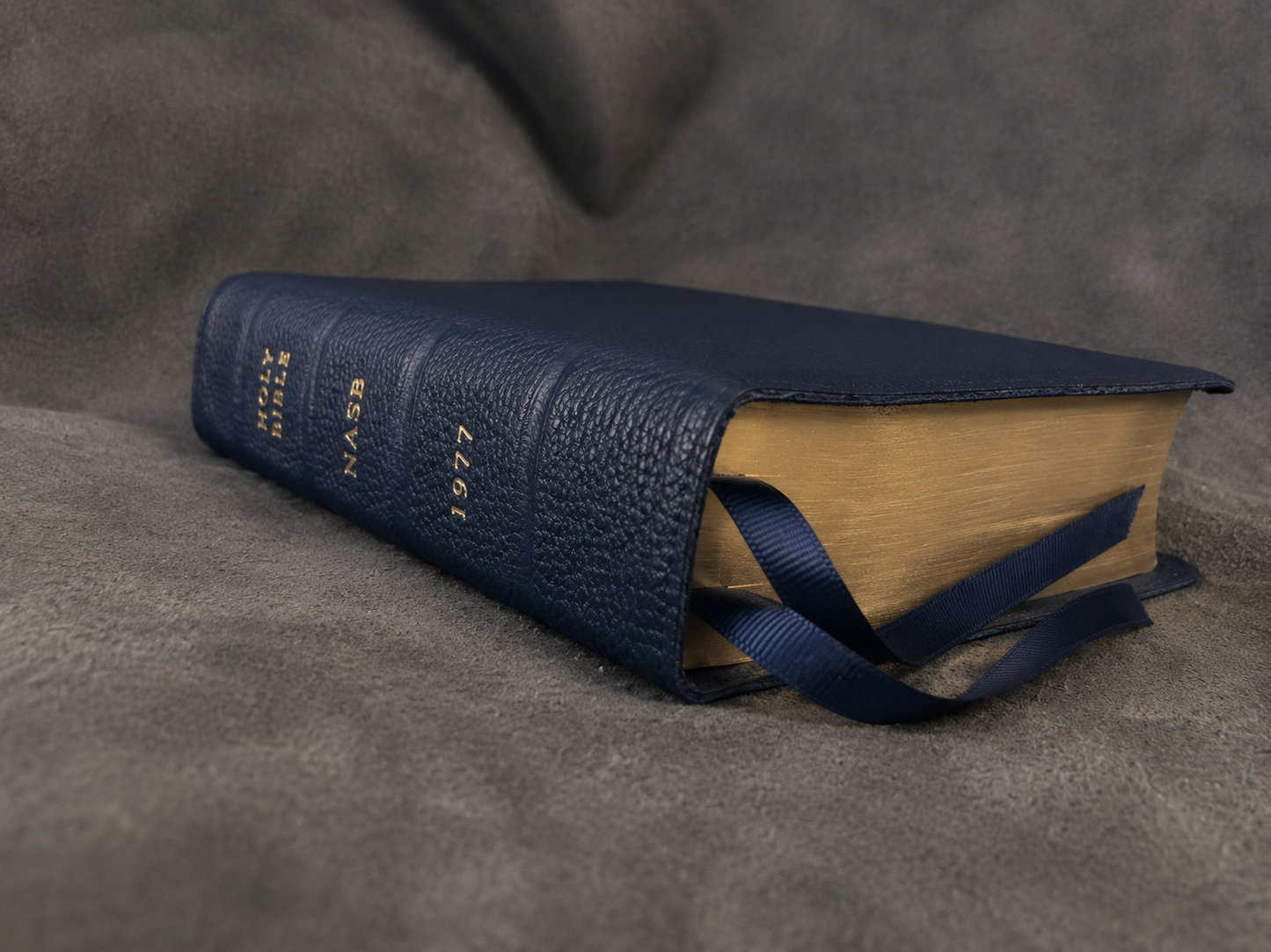 NASB NEW AMERICAN STANDARD giant print Bible 1977 Soft navy Cowhide Leather