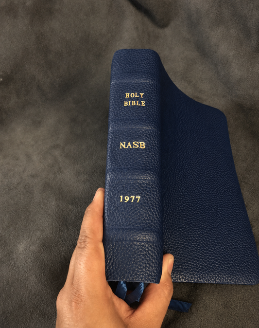NASB NEW AMERICAN STANDARD giant print Bible 1977 Soft navy Cowhide Leather